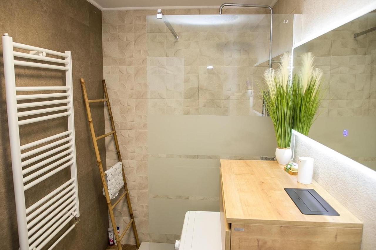Studio Apartman Avenija *** Slavonski Brod Exterior foto